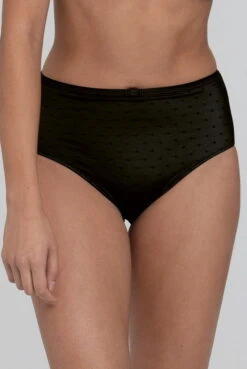 Rosa Faia Taillenslip+ Emily